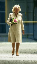Prince+Charles+Camilla+Pictures+Leaving+Embassy+z9tuTIlXzkHx.jpg