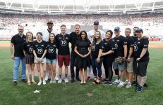 meghan-and-harry-invictus-family-a.jpg