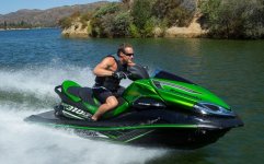 kawasaki-motors-gidrocikl-984x656-1.jpg