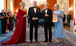 queen-maxima-jan-taminiau-red-gown-6.jpg