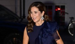 Queen-Mary-Carla-Zampatti-navy-crepe-ruffle-shoulder-gown-1.jpg