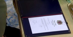 signature-henri-abdication.jpg
