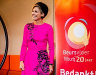 queen-maxima-oscar-de-la-renta-pink-dress-4.jpg