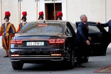 gettyimages-2240998298-612x612.jpg