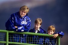 diana-princess-wales-takes-sons-116155092.jpg
