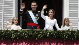 don-felipe-dona-letizia-sus-hijas-abdicacion-juan-carlos_58.webp