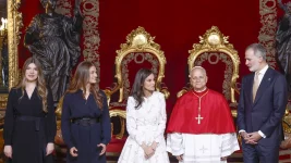 familia-real-papa-leon-xiv-palacio-real-madrid_96.webp