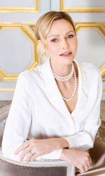 640adc0337c1-sasprincessecharlenechoix2hola-3.jpg