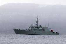 23398734-7887419-The_Canadian_Navy_moored_vessel_HMCS_Brandon_just_a_quarter_mile-a-62_1579036...jpg