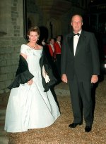 kung-harald-1997-elizabeth-50-brollopsdag-ibl.jpg