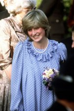 pregnant-princess-of-wales-visits-the-isles-of-scilly-april-news-photo-73423702-1563196476.jpg