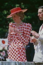 prince-charles-and-princess-diana-attend-a-traditional-tea-news-photo-831609014-1563291049.jpg
