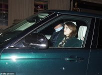 25571110-8078017-Princess_Eugenie_was_wearing_a_floral_dress_her_signature_style_-a-4_15834110...jpg