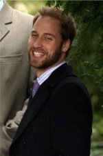 5ef53ffea44f2b1810c5a41327a4e046--facial-hair-eye-candy.jpg