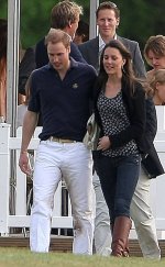 rs_634x1024-190428144744-634-kate-middleton-prince-william-2009-me-042819.jpg