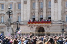 the_royal_family_-_trooping.jpg
