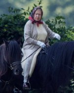 elizabeth-rider-windsor-tt-700x874-1280.jpg