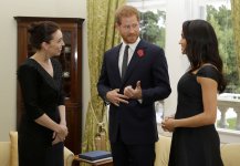 Meghan-Markle-Navy-Gabriela-Hearst-Dress-New-Zealand.jpg