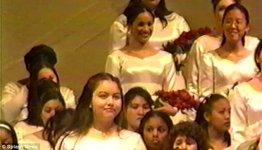 4C05FA1100000578-0-Graduation_day_A_beaming_Meghan_Markle_is_seen_dressed_in_a_beau-a-57_15259...jpg