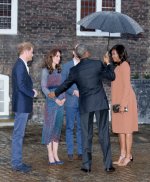 Obamas+Dine+Kensington+Palace+OPjrU5bLXSfl.jpg
