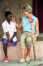 1140-princess-diana-charity-sandra-thijika-angola.web_.jpg