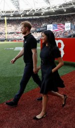 Prince-Harry-Meghan-Markle-MLB-Game-Pictures-2019.jpg