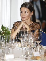 Screenshot_2021-11-05 letizia-cerecedo-gtes-a webp (Изображение WEBP, 637 × 850 пикселов) — Ма...png