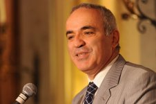 Garry-Kasparov-Photo.jpg