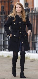 54309123-10523069-Beatrice_s_over_the_knee_boots_seem_to_be_a_favourite_style_she_-a-126_16450...jpg
