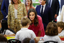 Screenshot 2022-05-27 at 17-07-04 La guía de lectura de la reina Letizia en la Feria del Libro...png
