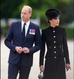Screenshot 2022-09-16 at 19-07-44 Kate and William meet overseas troops preparing to honour Qu...png