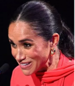 Screenshot 2022-10-20 at 18-55-07 Meghan 'distancing herself' from Netflix as 'not story' Suss...png