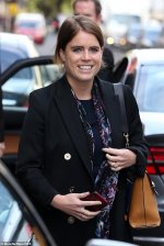19106930-7520689-The_Queen_s_granddaughter_29_looked_delighted_as_she_paired_an_a-a-10_1569847...jpg