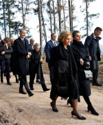 Screenshot 2023-01-16 at 21-52-12 La reina Letizia y doña Sofía muy unidas en el funeral de Co...png