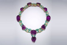 Marjorie_Merriweather_Post-cartier-turquoise-and-amethyst-necklace.jpg