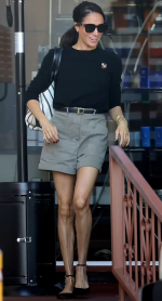 Screenshot 2023-11-14 at 18-31-59 Meghan Markle shows off her legs in chic shorts during lunch...png