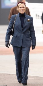 79005915-12868453-Zara_Tindall_42_cut_a_stylish_figure_as_she_attended_a_Christmas-a-126_17026...jpg
