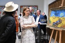 gettyimages-2160125886-612x612.jpg