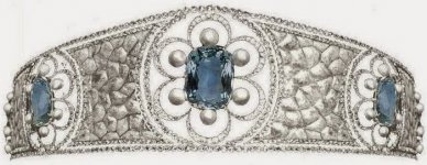 Aquamarine-Enamel-Tiara-1908-by-Georges-Fouquet-2.jpg