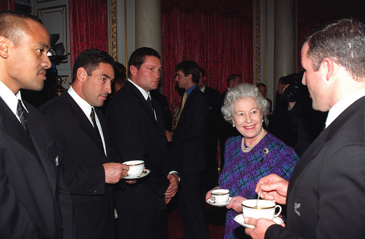 Фото №2 - К чаю: что королевские особы предпочитают есть на полдник