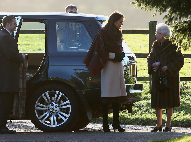 Фото №3 - Неожиданная причина, по которой Кейт отказалась от первого приглашения в гости к Королеве