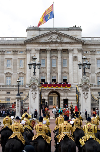 Trooping the Colour: что нужно знать об официальном дне рождения британской королевы