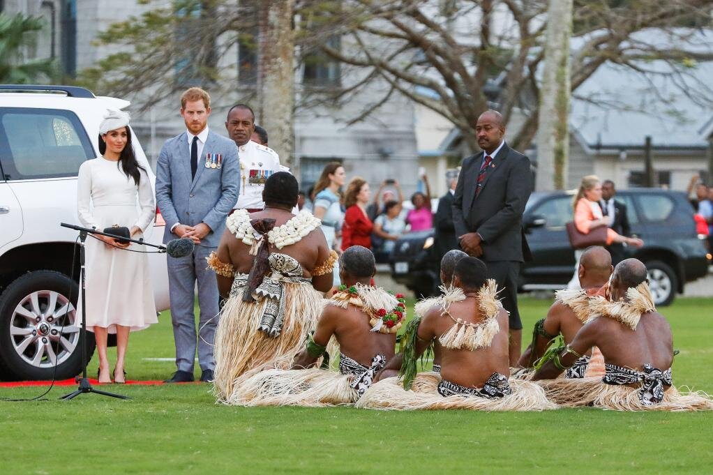 Приветственная вечеринка пары в Суве, Фиджи. КРИС ДЖЕКСОН/GETTY IMAGES