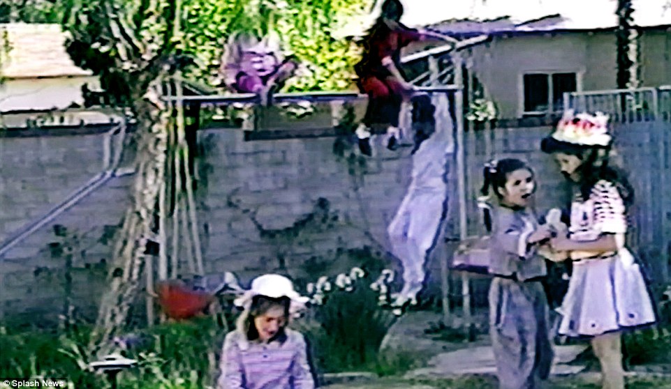 Кадры были сняты на вечеринке по случаю девятого дня рождения Нинаки Придди 29 января 1990 года и были сняты в заднем саду дома Придди в Лос-Анджелесе.