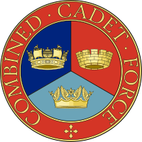 Эмблема Объединенных кадетских сил. Подробнее о них можно почитать здесь: https://en.m.wikipedia.org/wiki/Combined_Cadet_Force