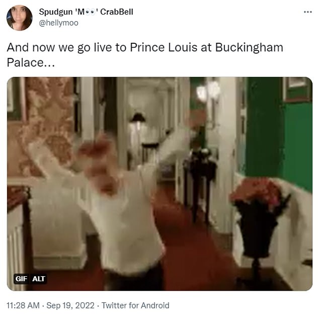 62611211-11230417-image-a-9_1663666543247.jpg