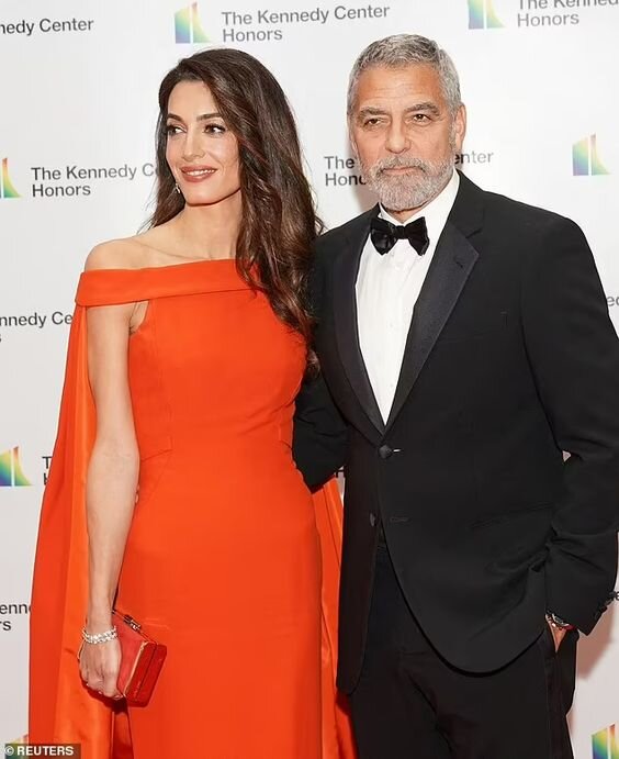 Джордж Клуни пришёл в Кеннеди-центр вместе с женой Амаль
