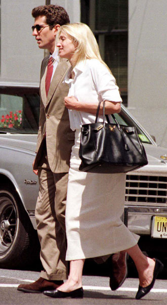 Последнее появление Меган Маркл на саммите в Хэмптоне не произвело большого впечатления ни на прессу, ни даже на поклонников бывшей актрисы.-7
