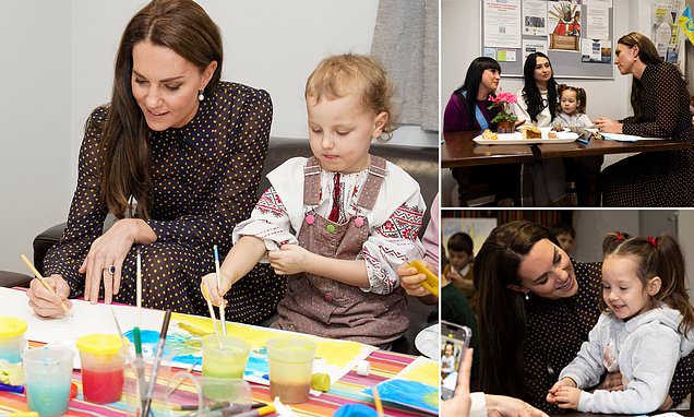 www.dailymail.co.uk