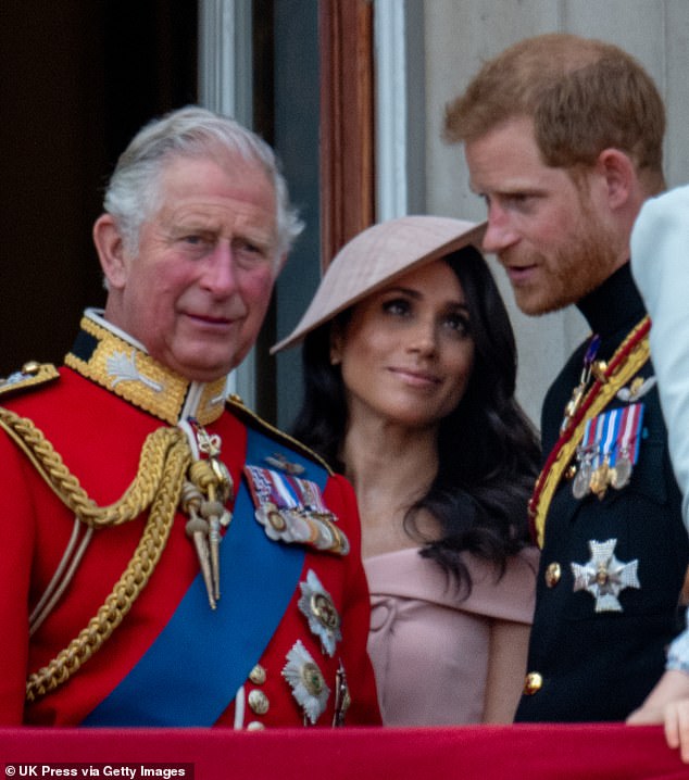Prince Charles with Prince Harry and Meghan Markle during the Trooping of the Colour in June 2018. Во вторник недолгое правление Сюссекс как самой гламурной пары королевской семьи закончится, как только они официально отойдут от обязанностей